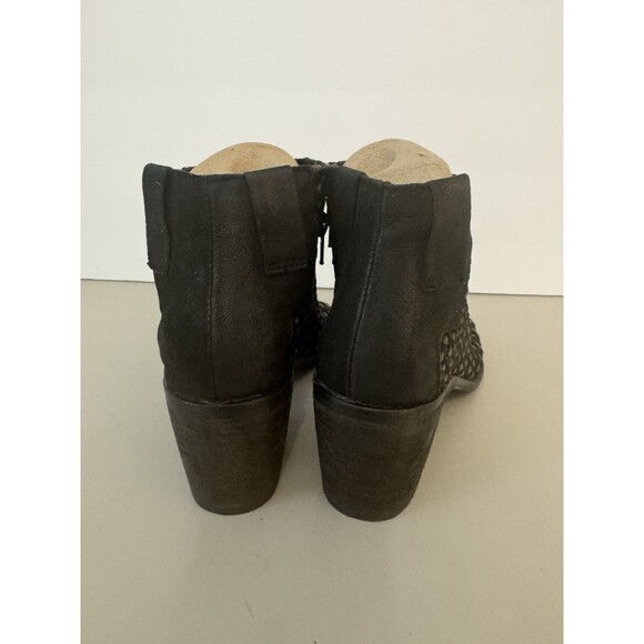 Journee Collection Booties Peep Toe Black Woven Peep Toe Block Heel Office 8.5 - Picture 5 of 8